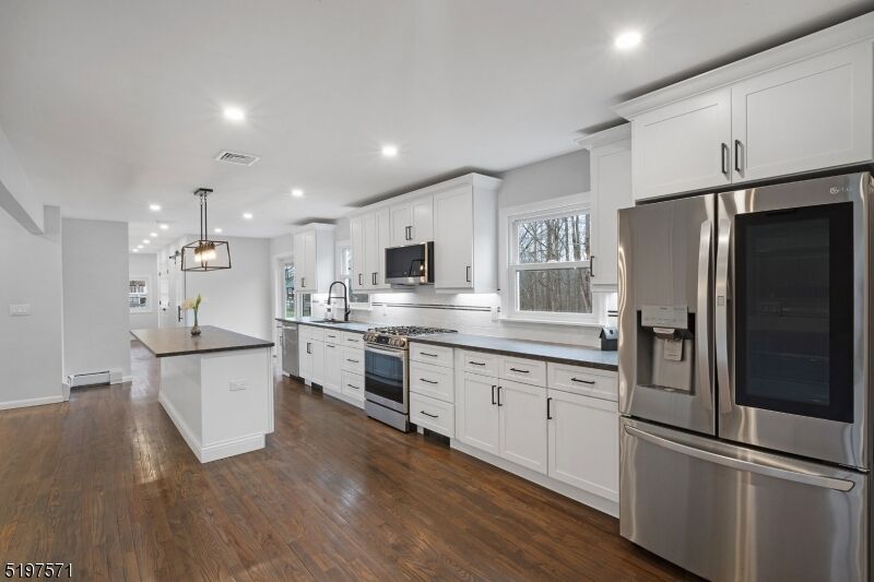 Property Photo:  17 Roxiticus Rd  NJ 07945 