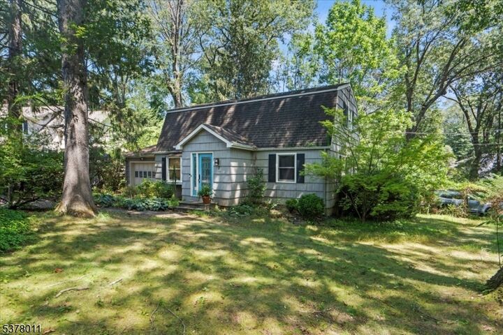 Property Photo:  3 Fernwood Trl  NJ 07046 