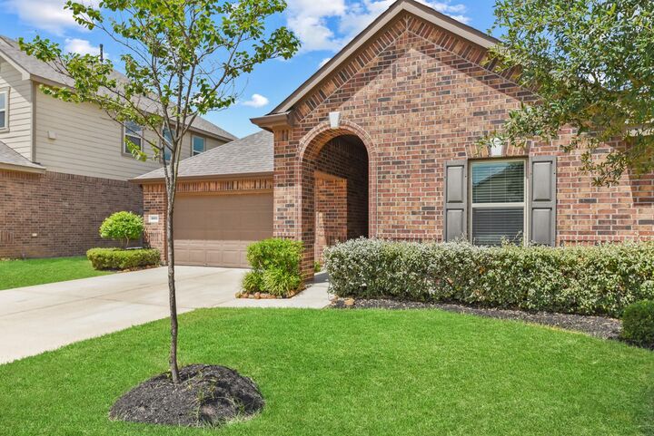 Property Photo: 10091 Cimarron Canyon Lane TX 77354