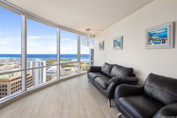 1296 Kapiolani Boulevard Ii3903  Honolulu HI 96814 photo