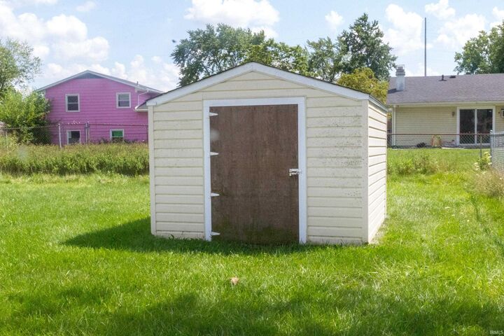 Property Photo:  2022 Montford Drive  IN 46816 