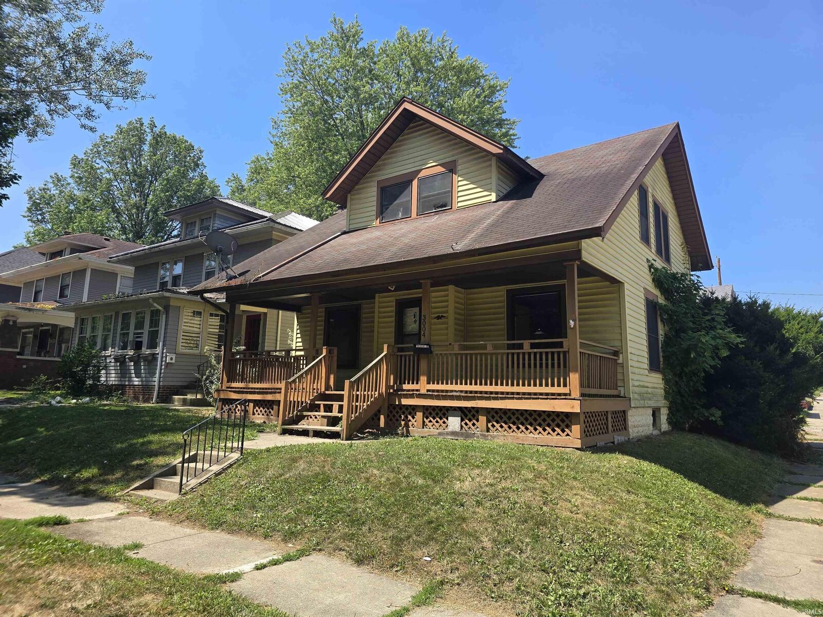 Property Photo:  3004 Hoagland Avenue  IN 46807-1435 