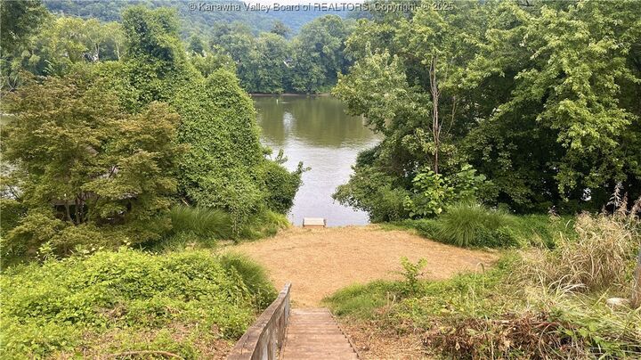 Property Photo:  6546 Roosevelt Avenue A  WV 25304 