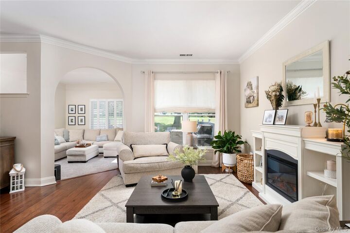 Property Photo:  742 Birchwood Park Drive  NY 11953