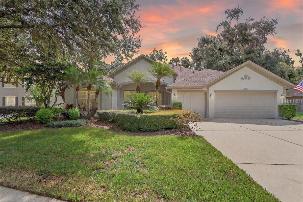 Property Photo: 306 Red Elm Place FL 33584