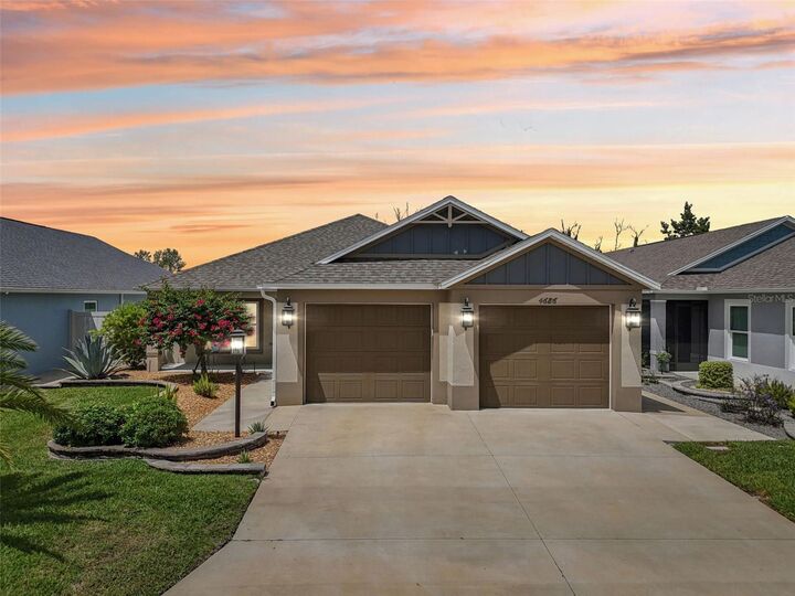 4686 Hiles Place  The Villages FL 32163 photo