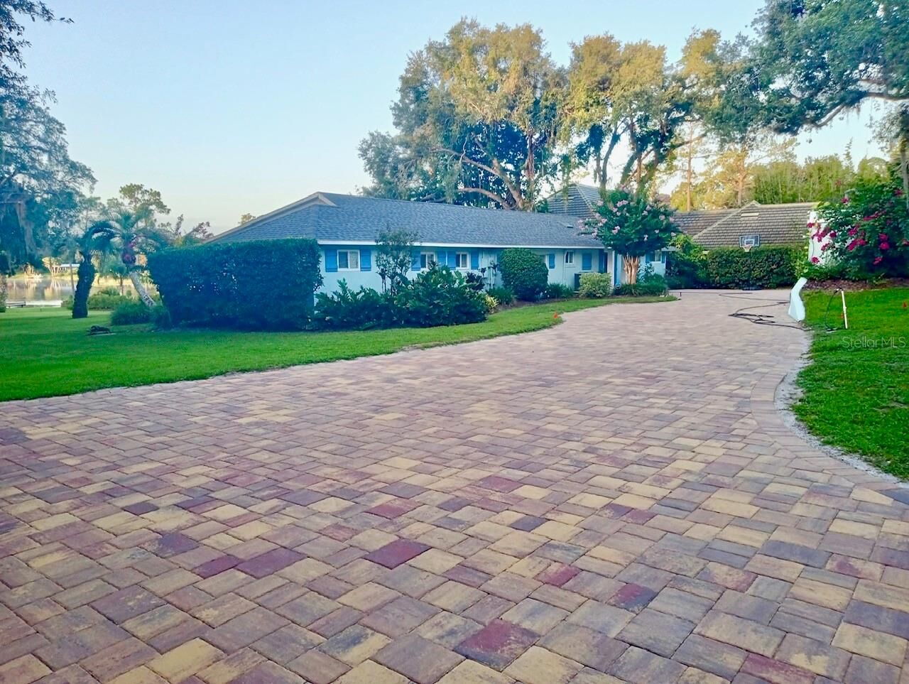 Property Photo: 1326 Trail By The Lake FL 32724