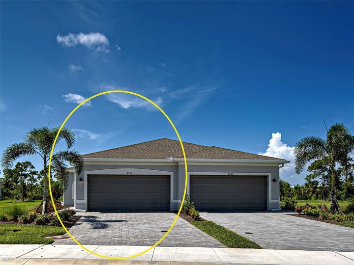 Property Photo: 8733 Seasalt Loop FL 34224