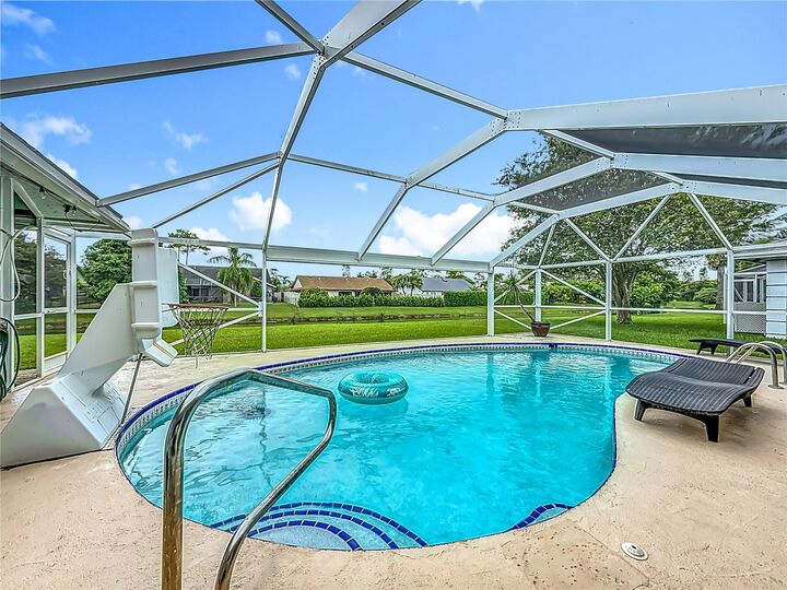 Property Photo: 13812 Columbine Avenue FL 33414