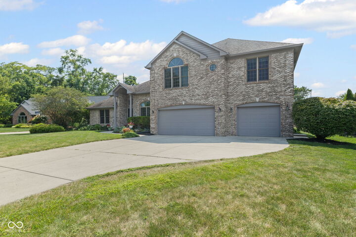 Property Photo:  4278 S Woodbridge Lane  IN 46163