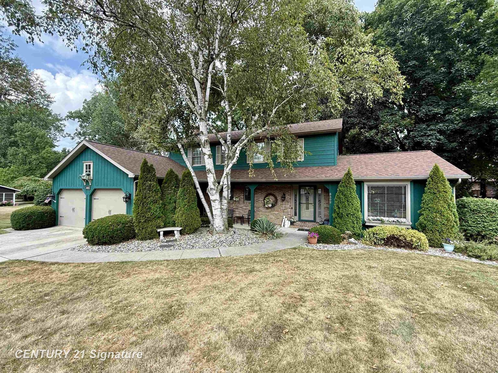 Property Photo: 5402 N Nottingham Drive MI 48603