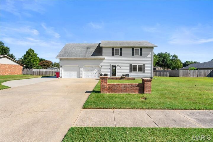 208 Foust Drive  Sikeston MO 63801 photo