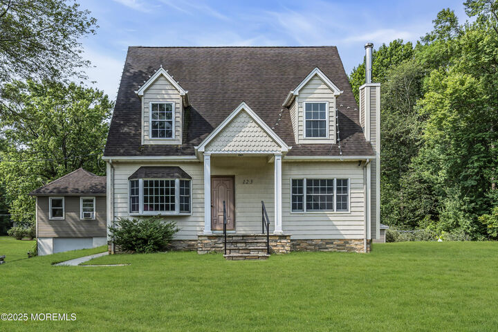 123 Freehold Road  Manalapan NJ 07726 photo