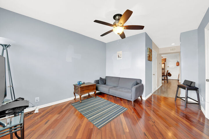 Property Photo:  850 N Kildare Avenue  IL 60651 