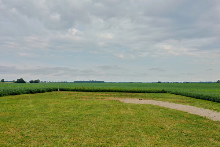 Property Photo: 10561 W State Route 17 IL 60913