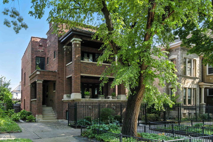 3042 W Palmer Boulevard  Chicago IL 60647 photo