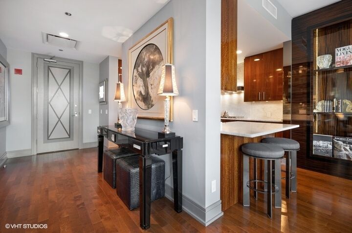 Property Photo: 401 N Wabash Avenue 30J IL 60611