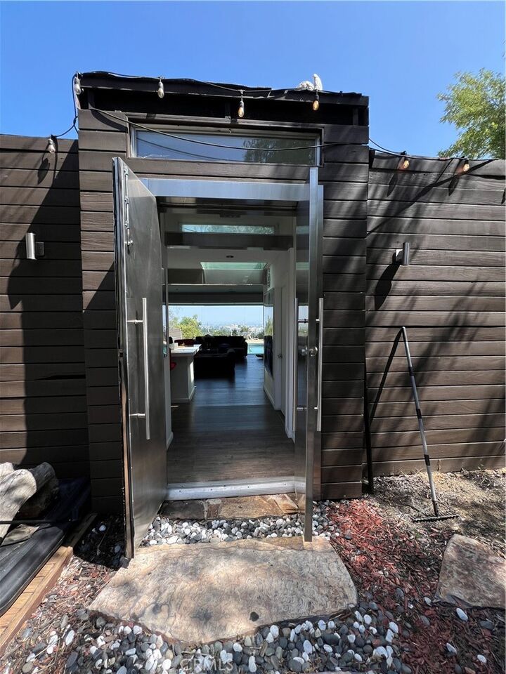 Property Photo:  7241 Woodrow Wilson Drive  CA 90068 