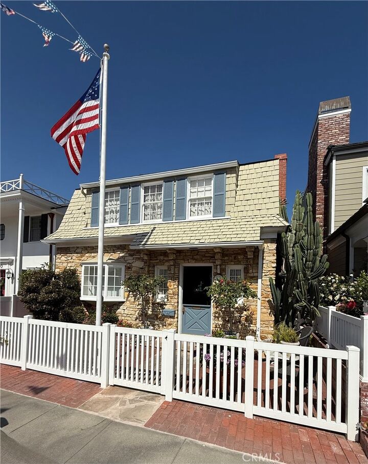 308 Coral Avenue  Newport Beach CA 92662 photo