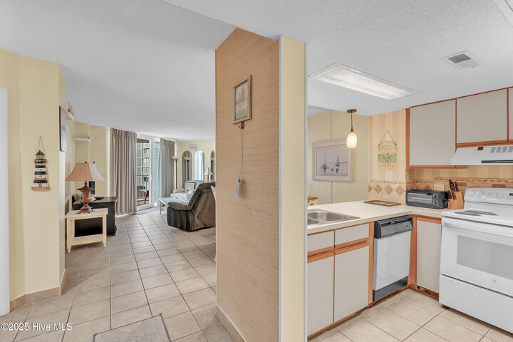 Property Photo:  2000 New River Inlet Road Unit 3105  NC 28460 