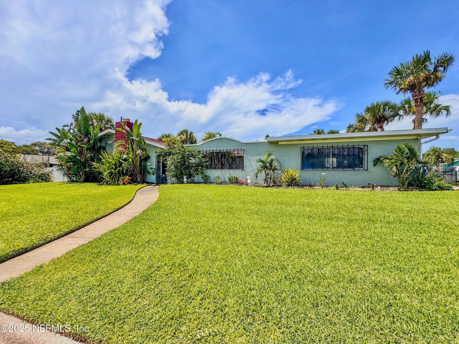 Property Photo:  39 Surfside Drive  FL 32176 
