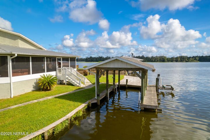 Property Photo:  192 Sportsman Drive  FL 32193 