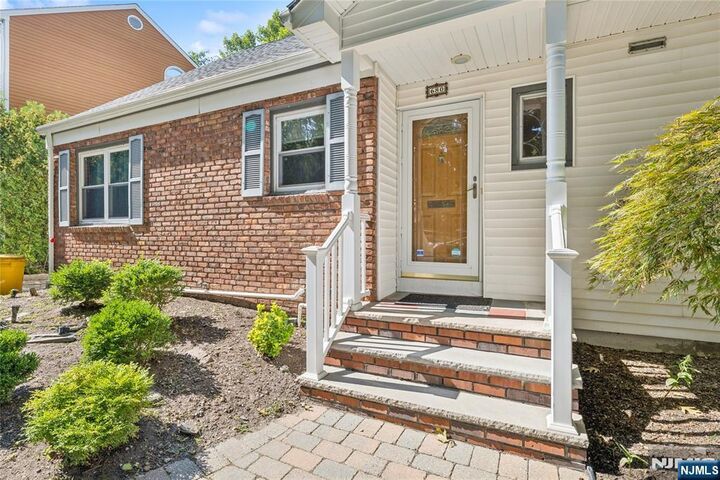 Property Photo:  680 Forest Avenue  NJ 07666 