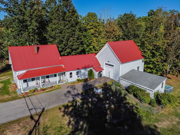 Property Photo:  29 Harriman Road  NH 03077 