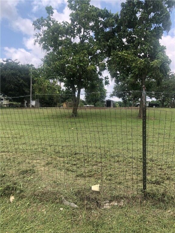 Property Photo: H Piney Road OK 74965