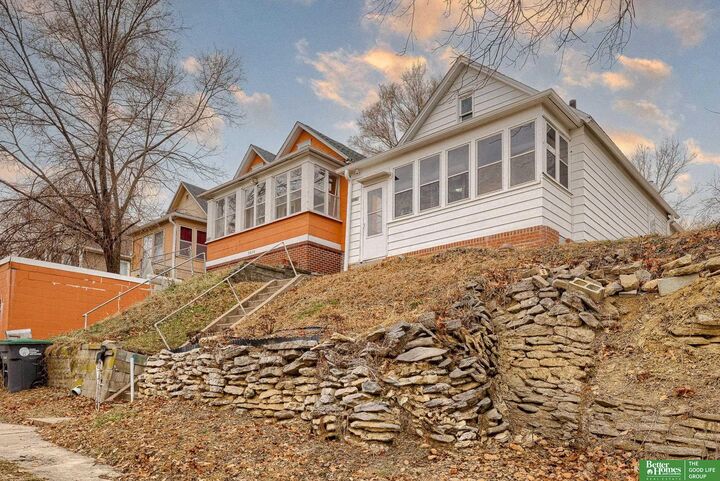 Property Photo:  5026 S 18 Street  NE 68107 