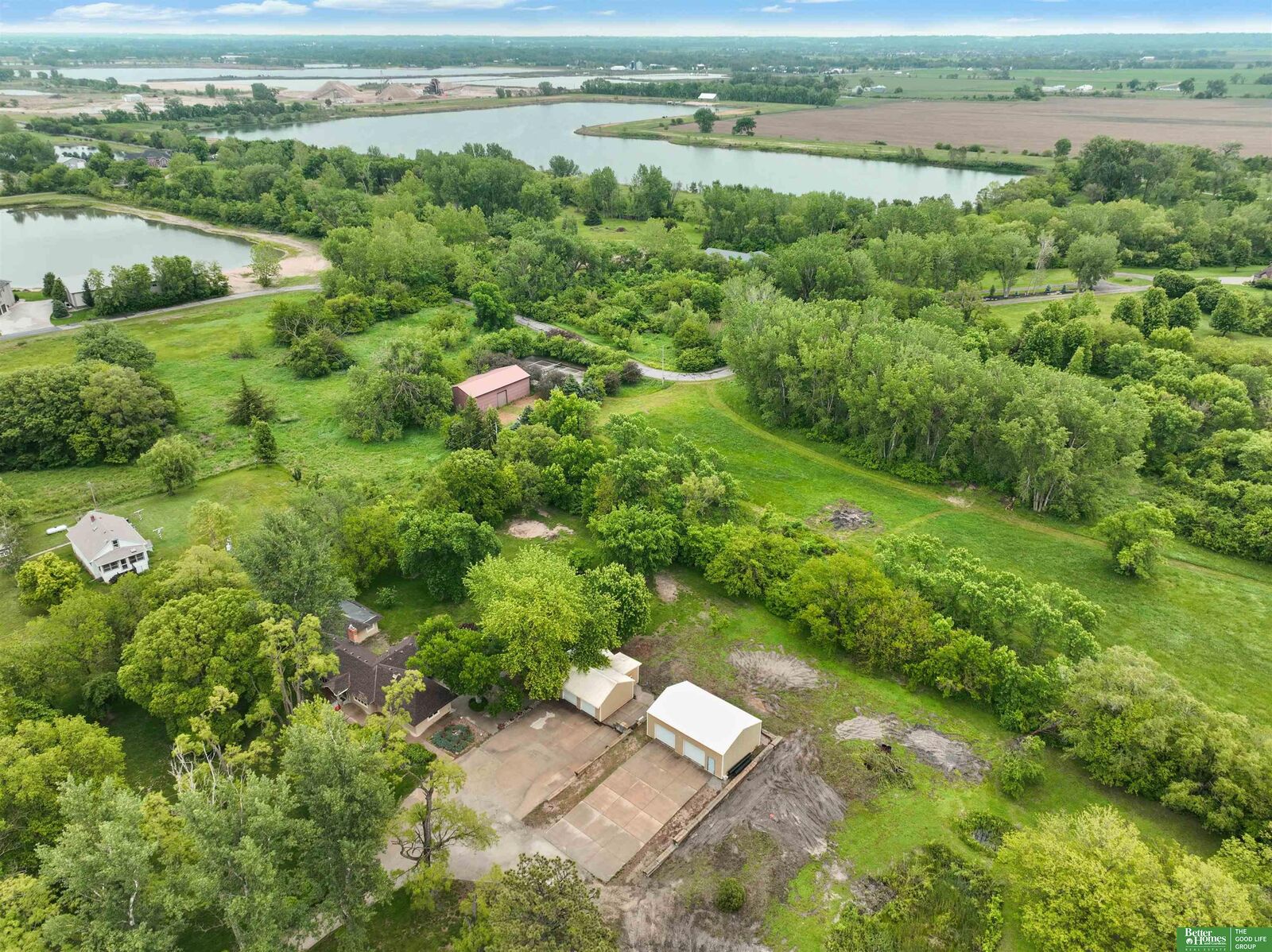 Property Photo: 1909 Campanile Road NE 68069