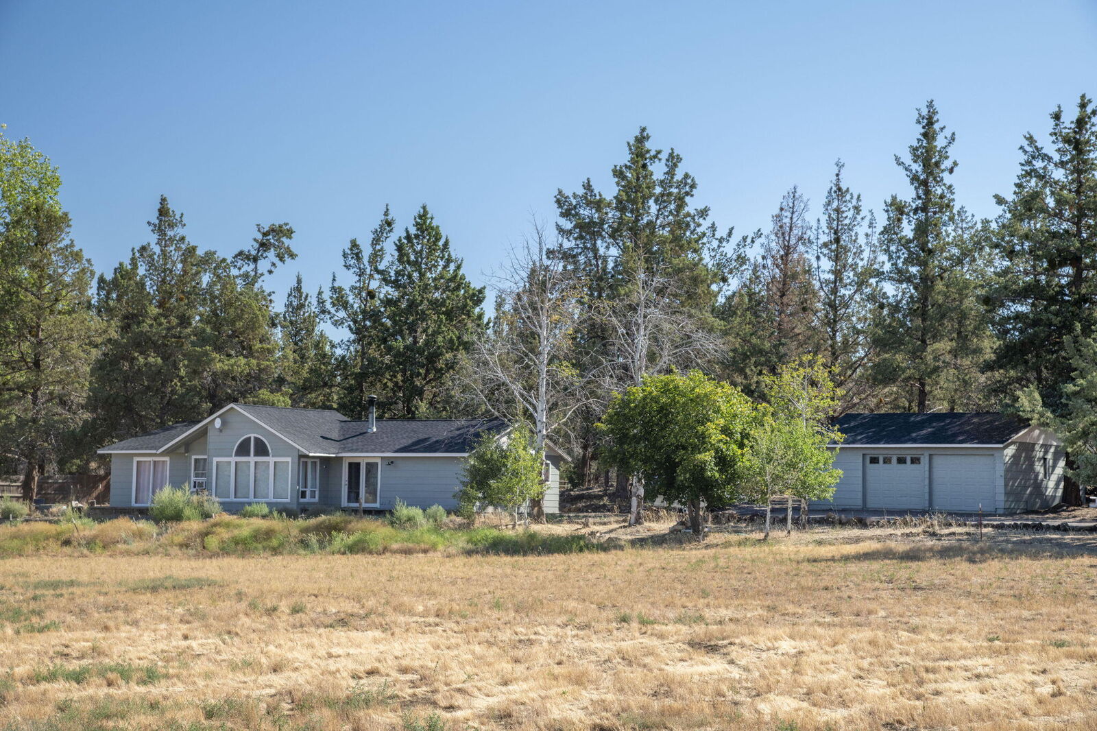 Property Photo: 62540 Eagle Road OR 97701
