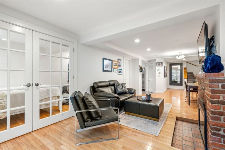 Property Photo:  69 Saint Botolph 1A  MA 02116 