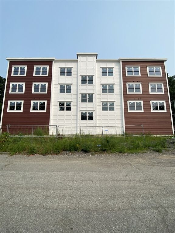 Property Photo: 40 Hooper St MA 01605