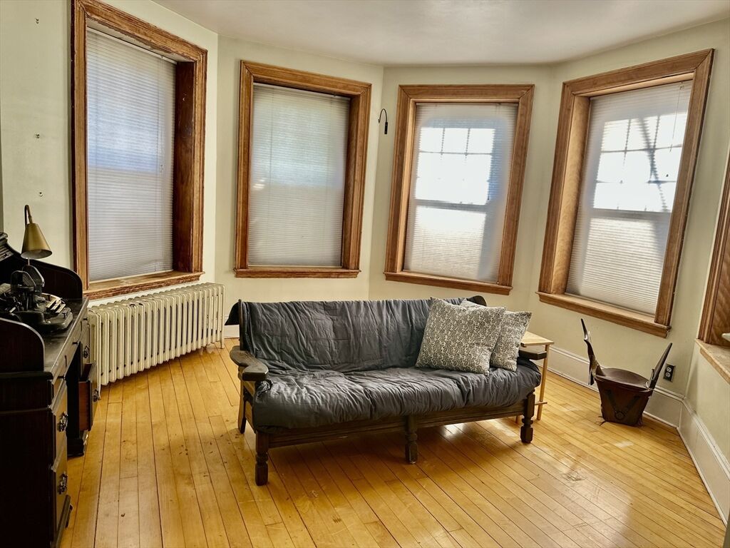 Property Photo:  1161 Commonwealth Ave 1  MA 02134 