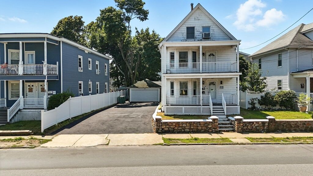 Property Photo:  582 Eastern Ave  MA 01902 