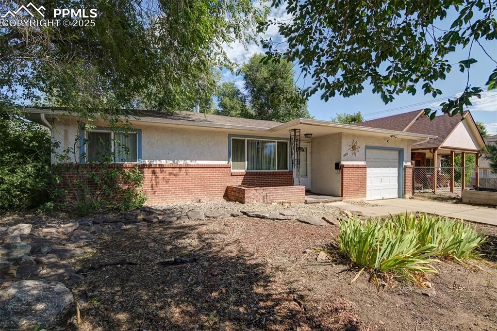 Property Photo:  809 S Cedar Street  CO 80903 