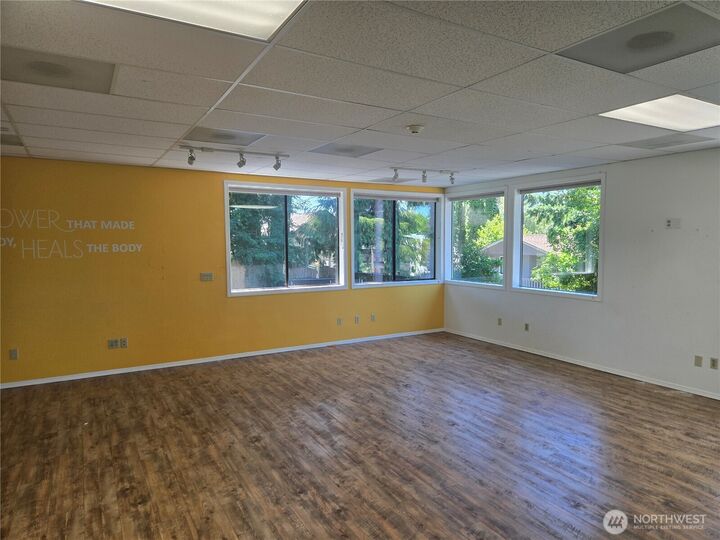 Property Photo:  1211  4th Avenue E 202  WA 98506 
