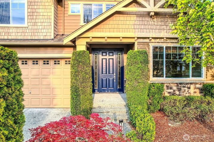 Property Photo: 16200 Parkside Way SE WA 98058