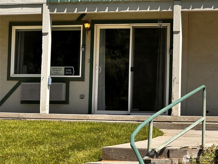 Property Photo:  8348  Main Street 6  WA 98847 