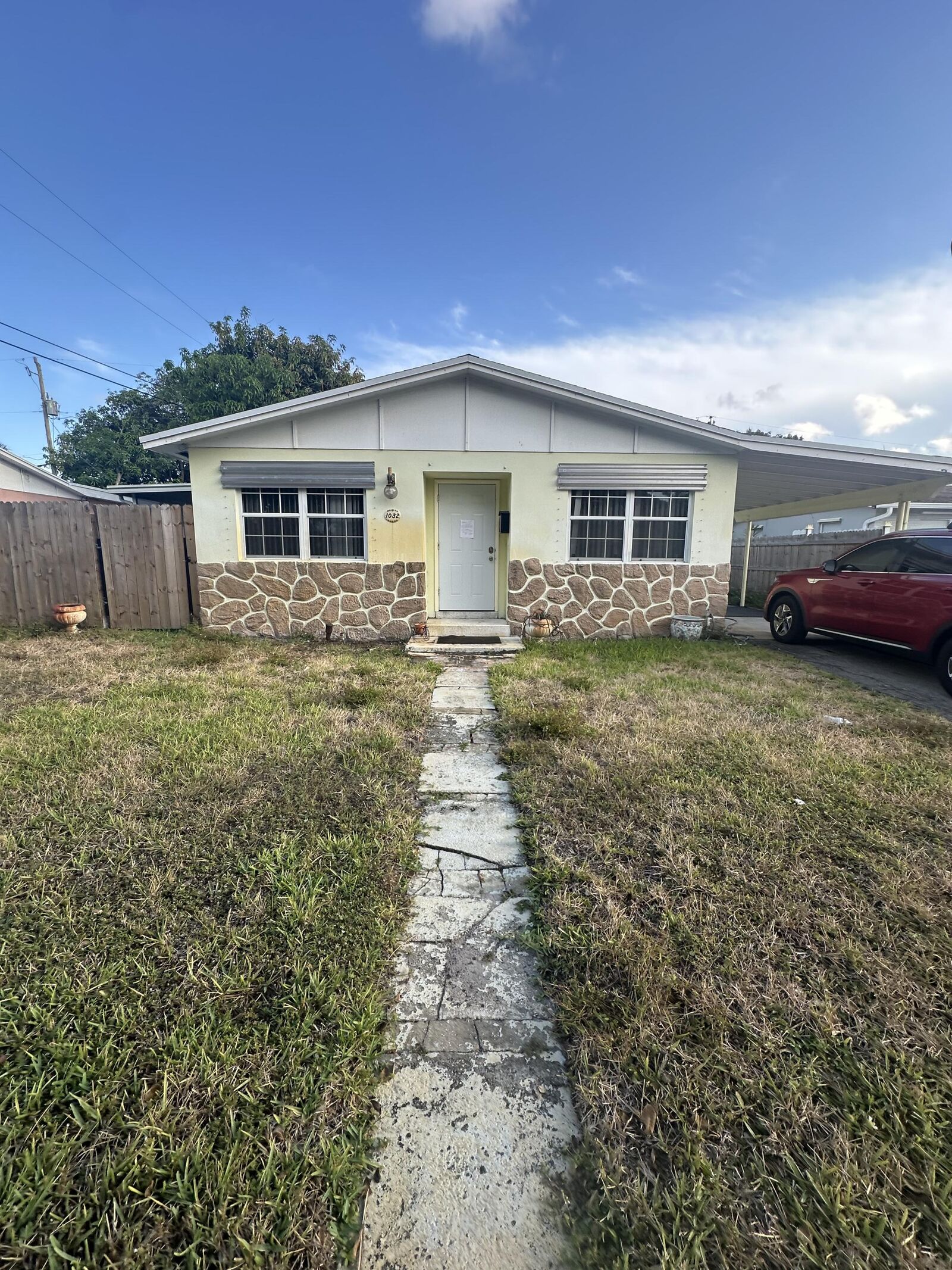 Property Photo:  1032 Park Circle S  FL 33405 