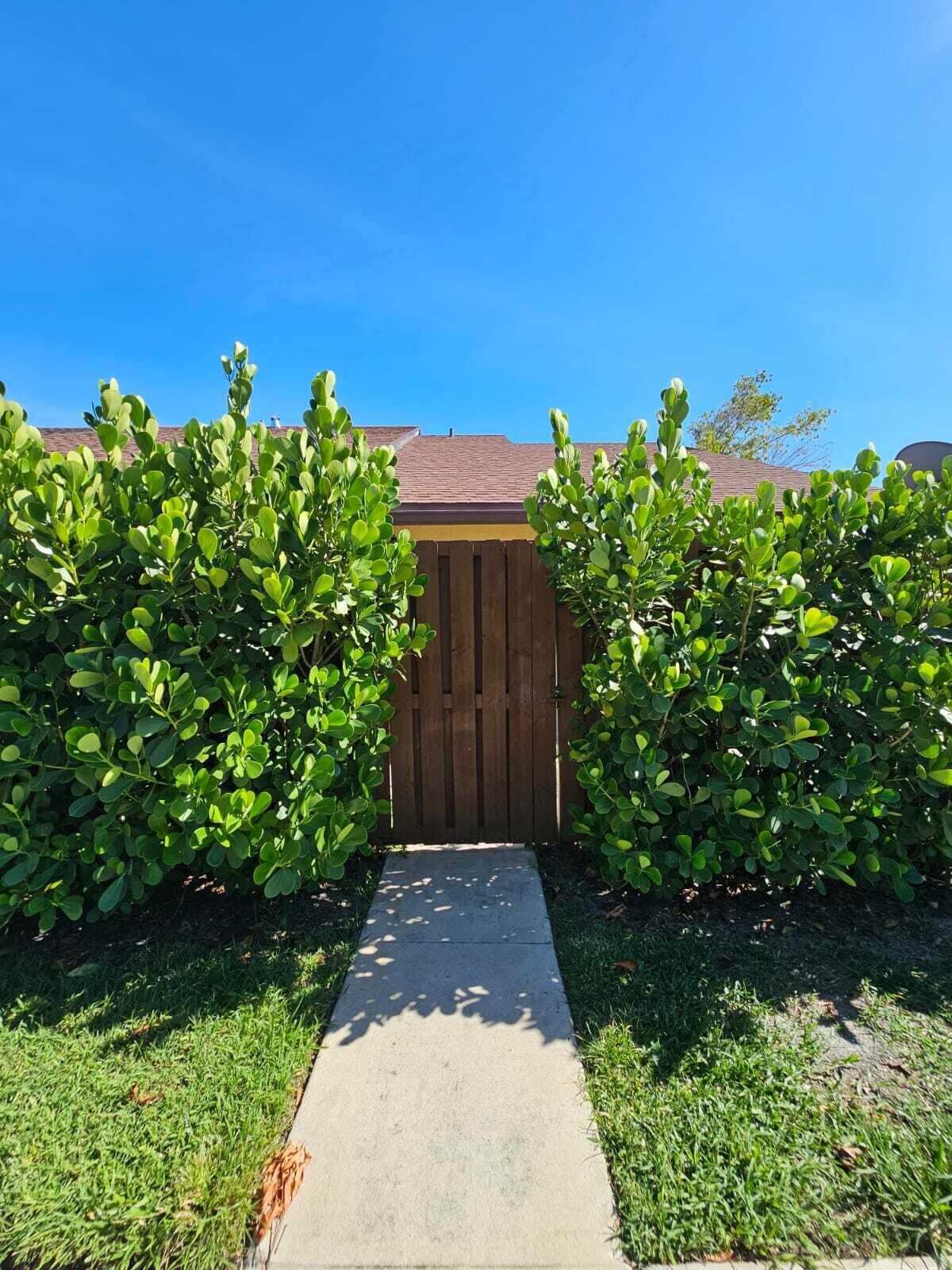 Property Photo:  491 Springdale Circle  FL 33461 
