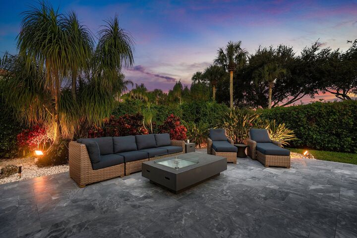 Property Photo:  4564 Bocaire Boulevard  FL 33487 
