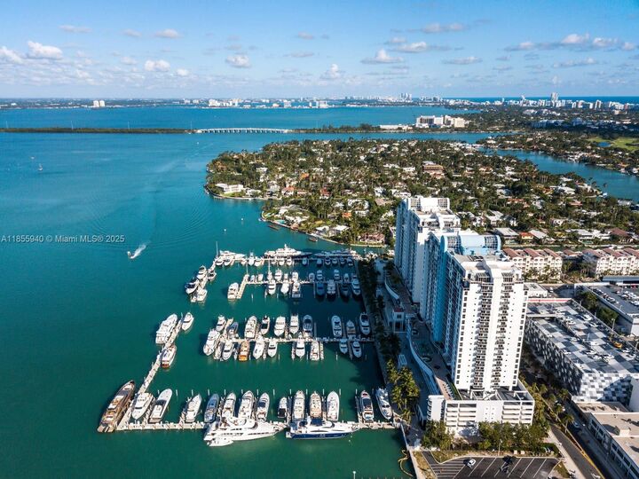 Property Photo: 1800 Sunset Harbour Dr 1012 FL 33139