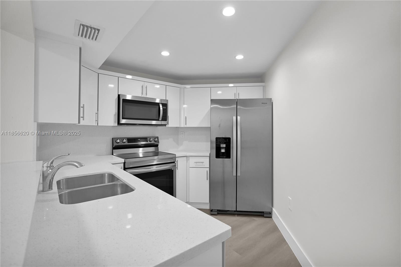 Property Photo:  9715 Fontainebleau Blvd E108  FL 33172 