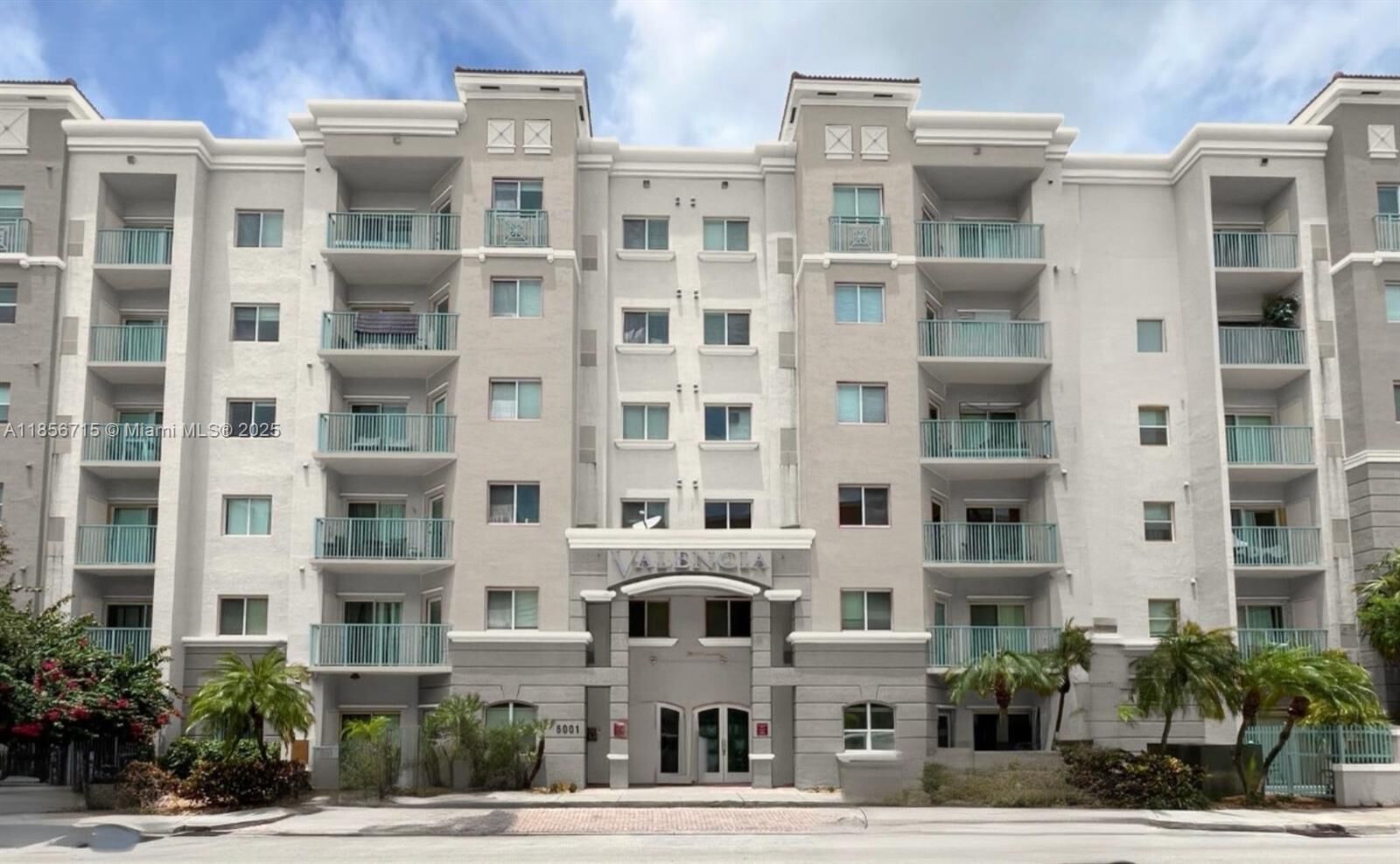 Property Photo:  6001 SW 70th St 444  FL 33143 