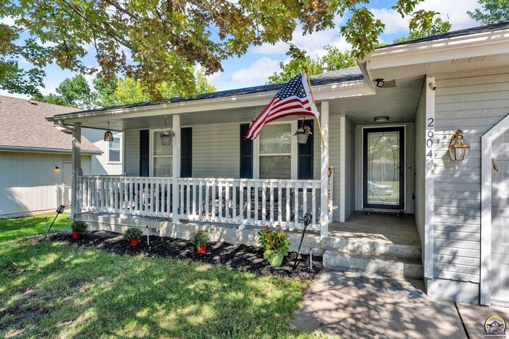 Property Photo: 2604 SW Ancaster Rd KS 66614