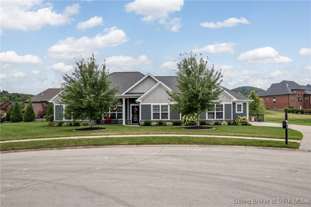 Property Photo: 3011 Saratoga Lane IN 47172