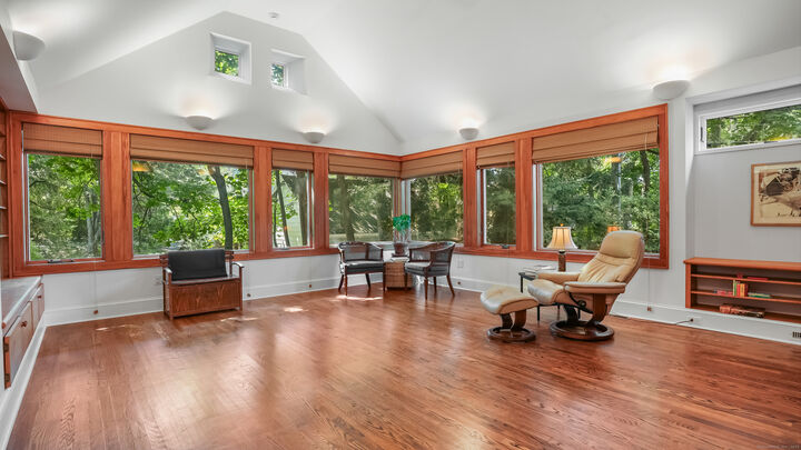 Property Photo:  90 Heloise Street  CT 06517 
