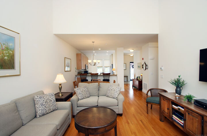 Property Photo:  38 Hope Street 117  CT 06357 